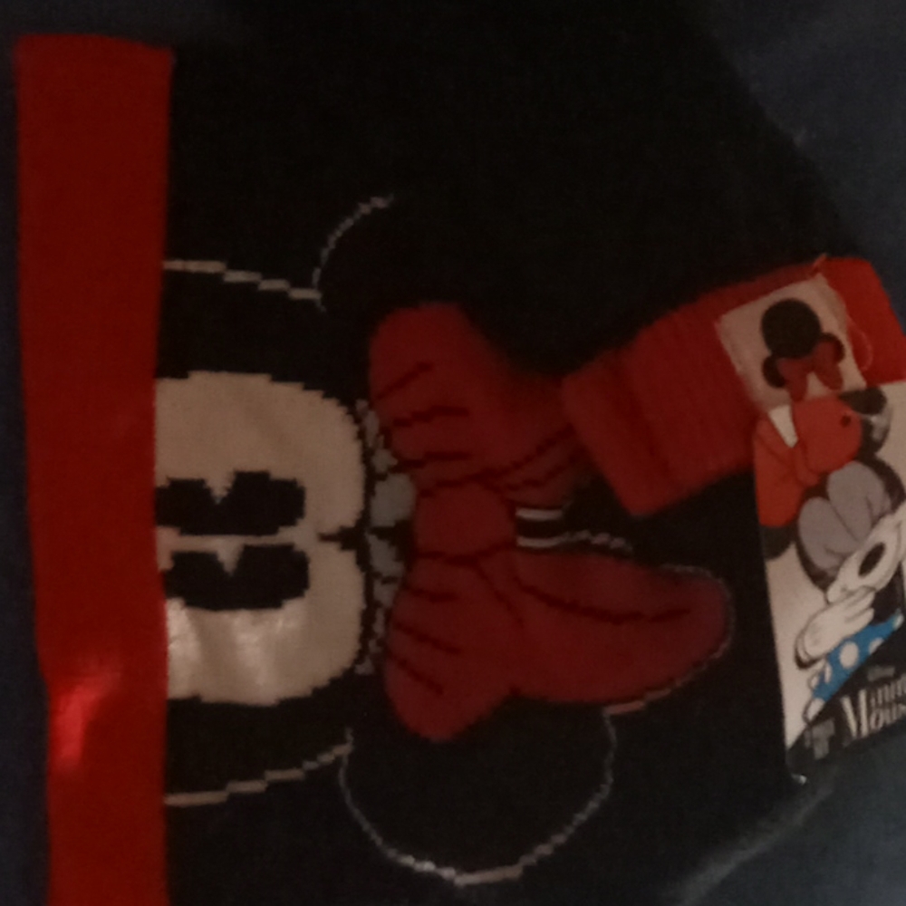 NEW Minnie mouse hat and glove set toddler